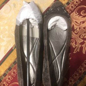 New Regina cracked leather Calvin Klein flats